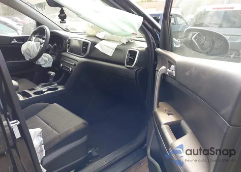 2022 Kia Sportage Lx z USA, uszkodzony, nr VIN KNDPMCAC9N7990349